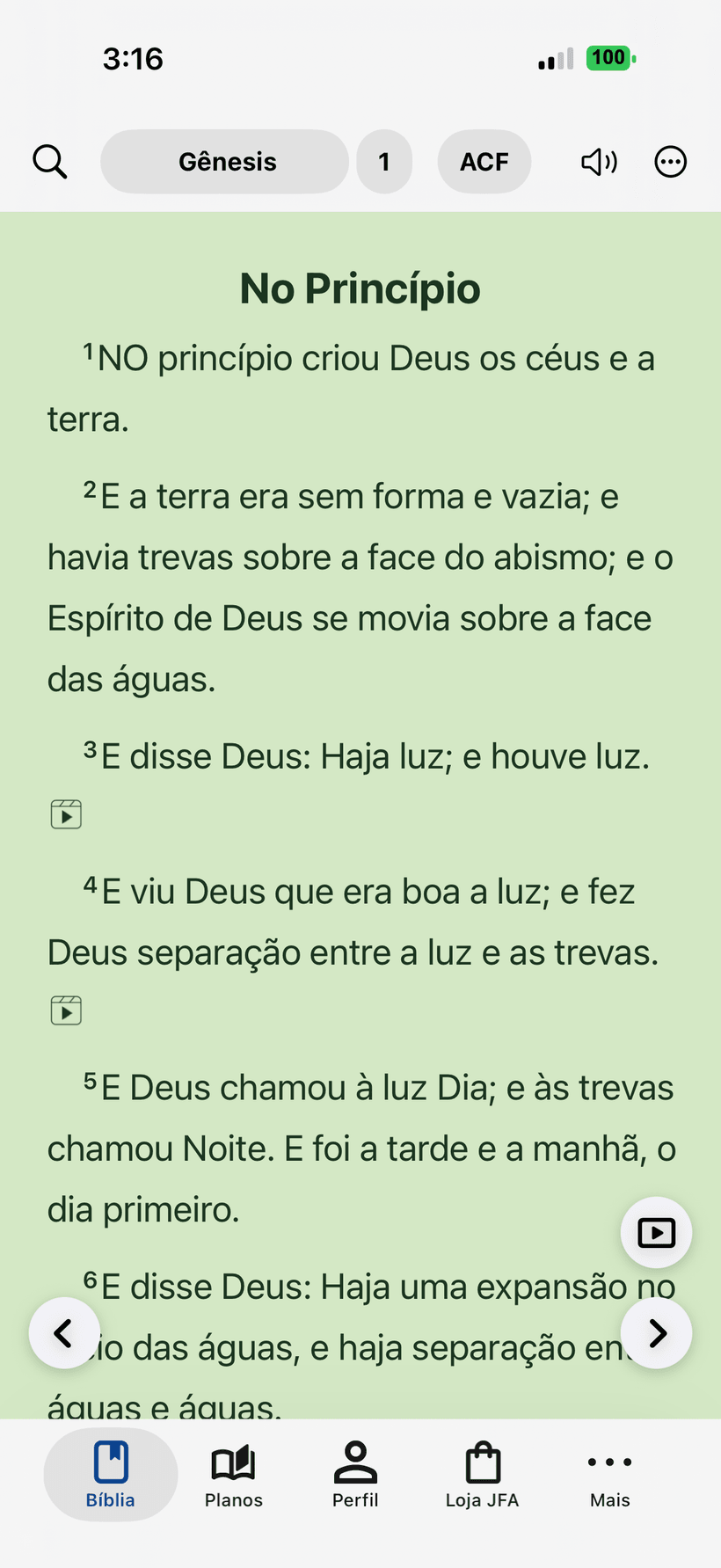 Tela de opções do app: tamanho da fonte, modo noturno, cor da página e Palavras de Jesus em vermelho — Verde